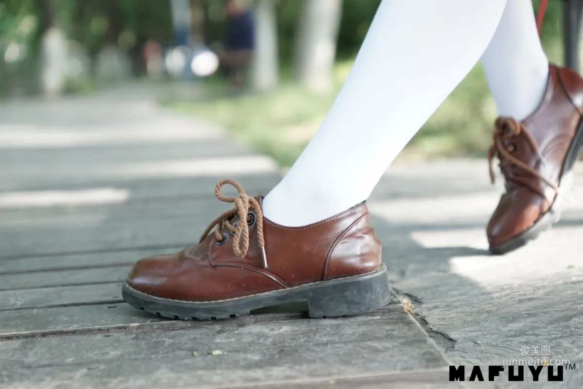 Shenle Banzhen Dong 'Girl and Nature and White Socks Series' [Cosplay Collection] Photo Set photo 1