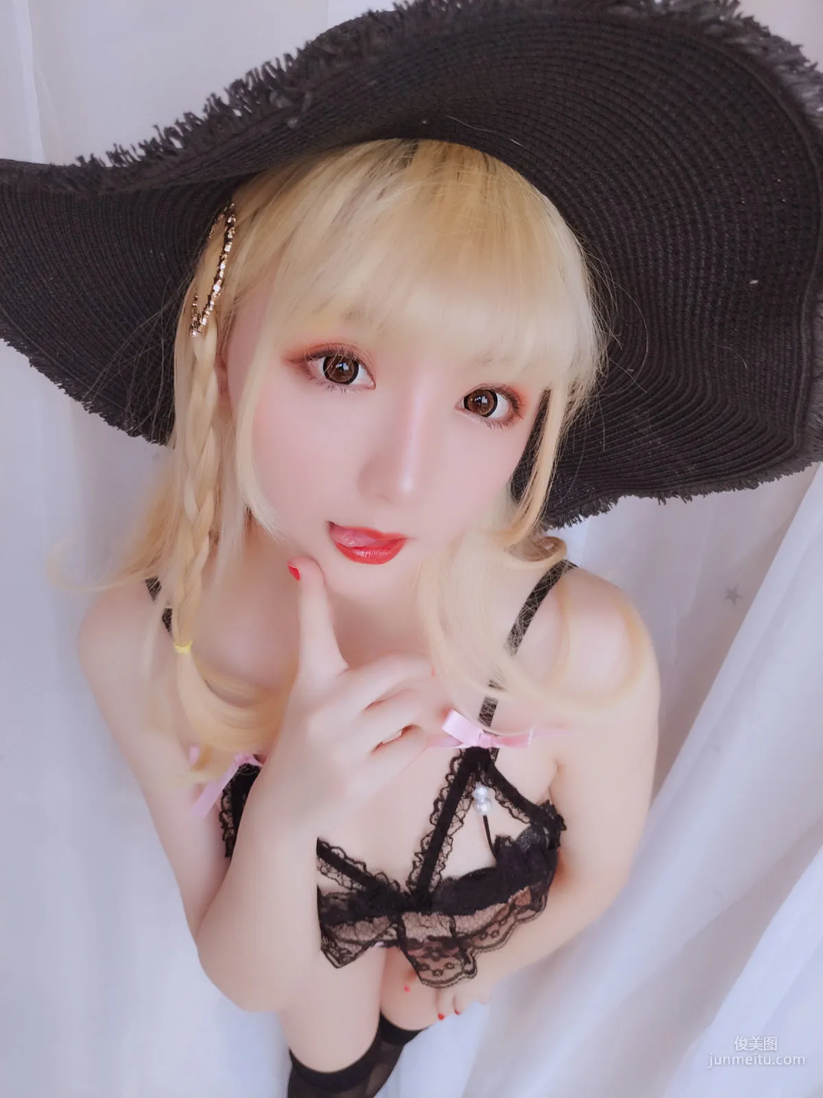 Coser Girl Xingzhi Chichi, Happy Holiday Pack [Cosplay] Photo Set photo 16