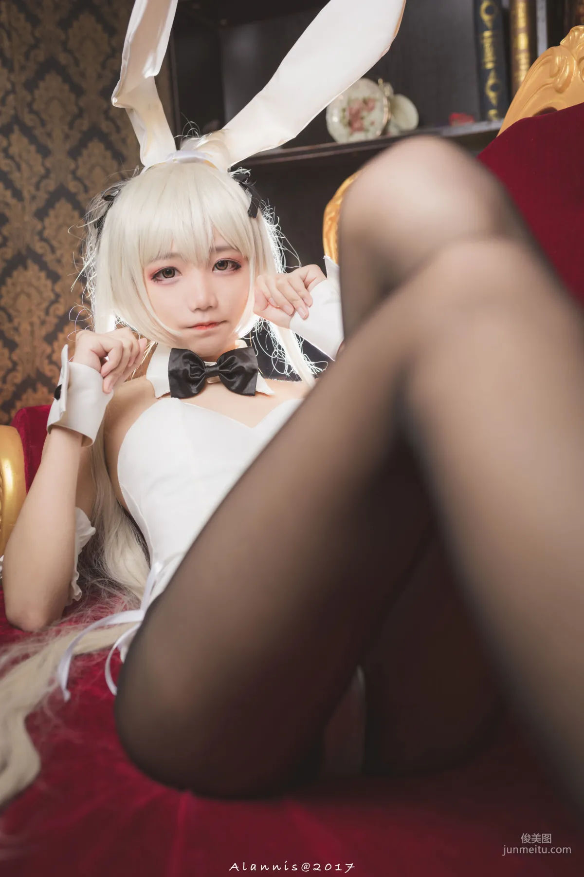 清纯少女五更百鬼《兔女郎+白丝美腿》 [COSPLAY美女] 写真集5