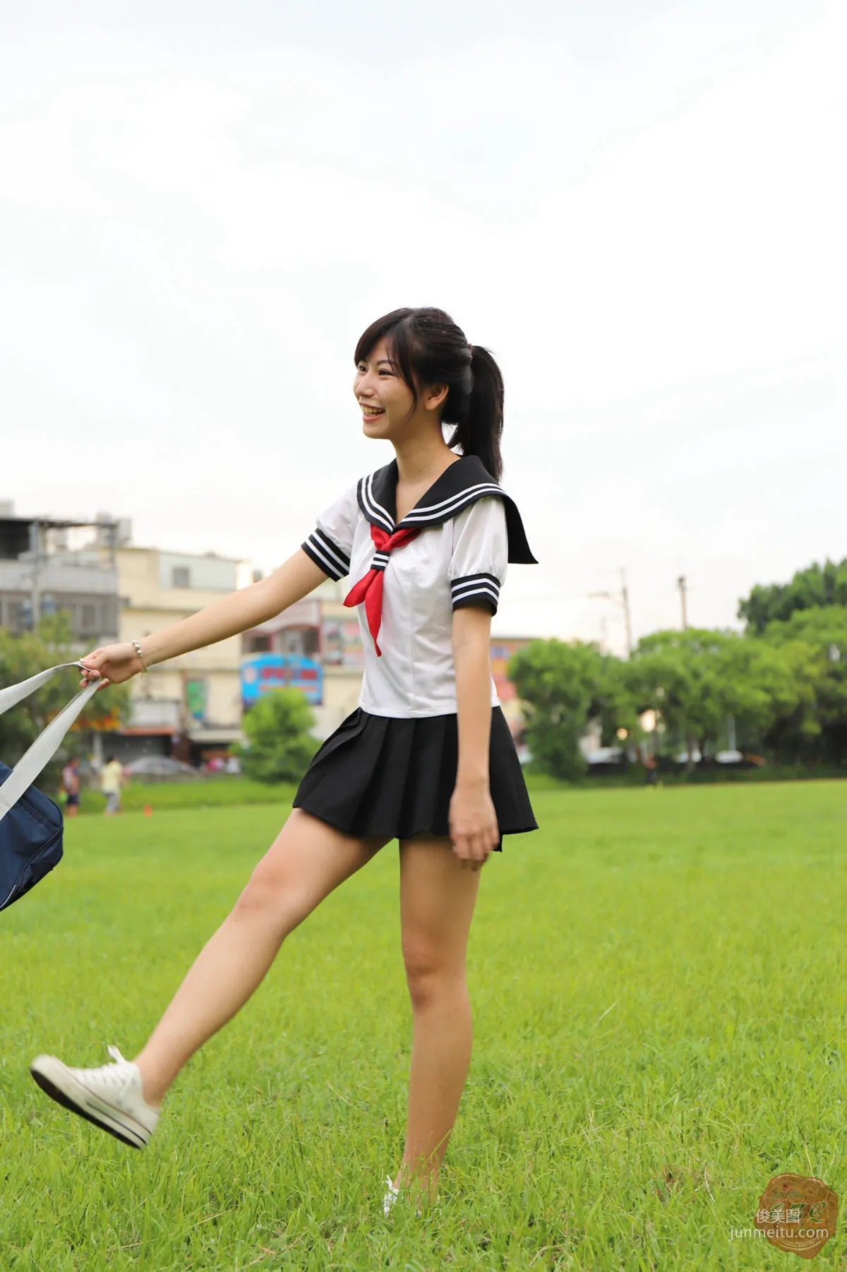 Uniform Girl Lin Wendi [Taiwan Beauties] Photo Set photo 33