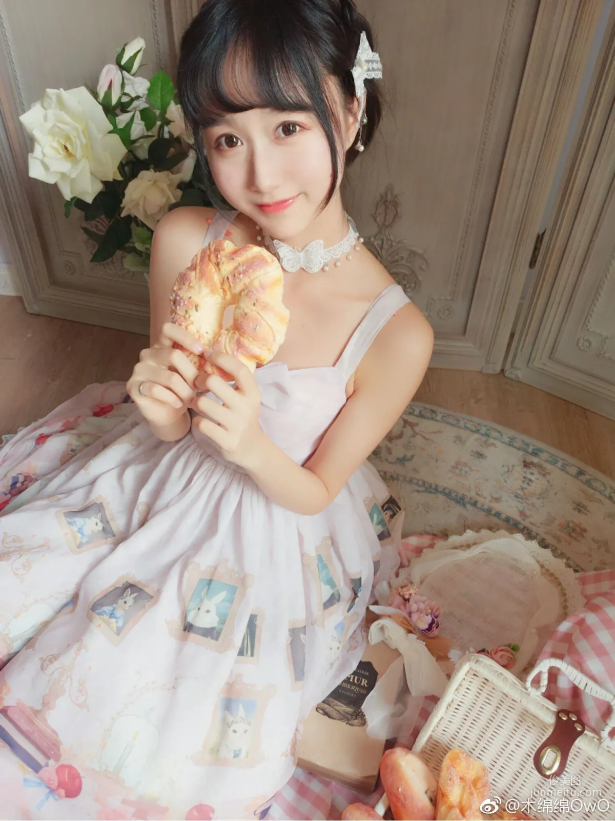 Cute Girl Mu Mianmian OwO, Weibo Life Selfies [Cosplay Beauty] Photo Set photo 49
