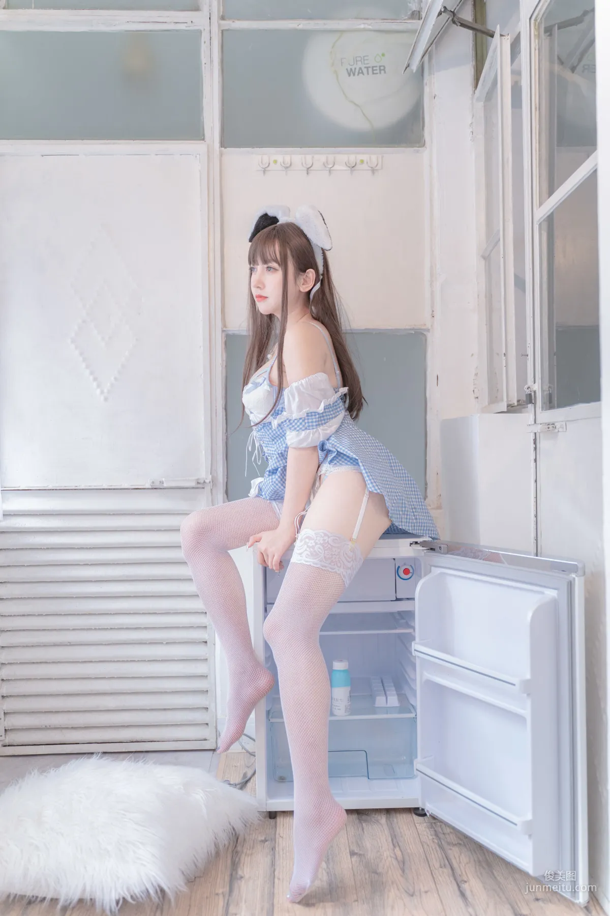 COSER Mixianxian sama Blue and White Maid [COSPLAY Girl] Photo Set photo 15