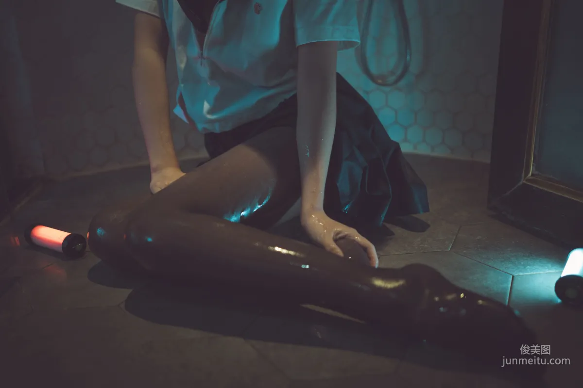 Mianbing Xianer, Girl in the Mind, Bathtub Black Stockings [Web Idols] Photo Set photo 14