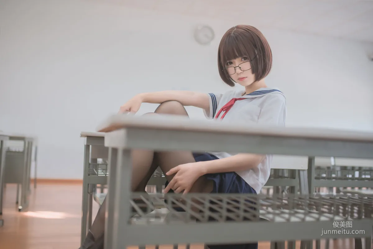 白金Saki《蘑菇头黑丝JK》 [COSPLAY福利] 写真集5