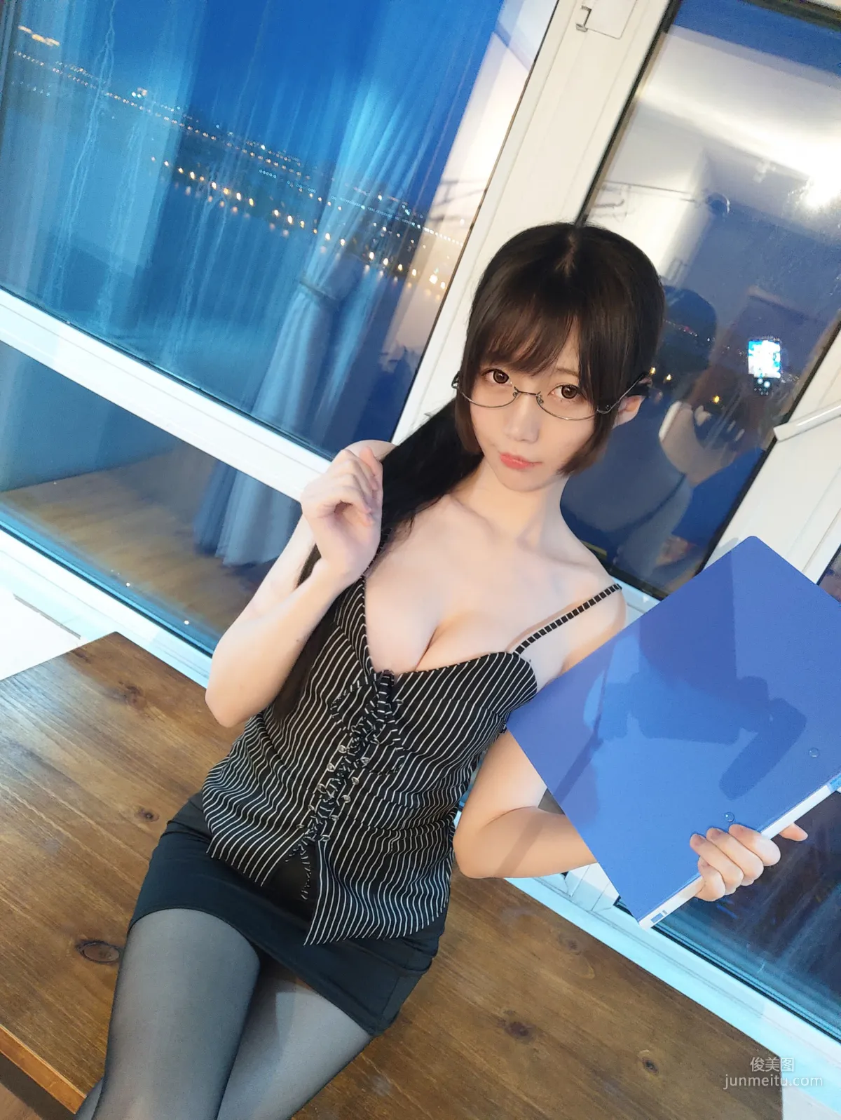 NAGISA Mo Wumiao, Self-Shoot Series Exclusive Secretary, [Cosplay Beauty] Photo Set photo 4