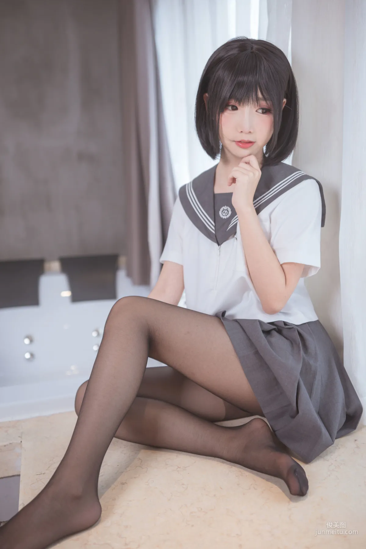 面餅仙兒《腦内少女 黑絲JK》 [福利COSPLAY] 寫真集 3