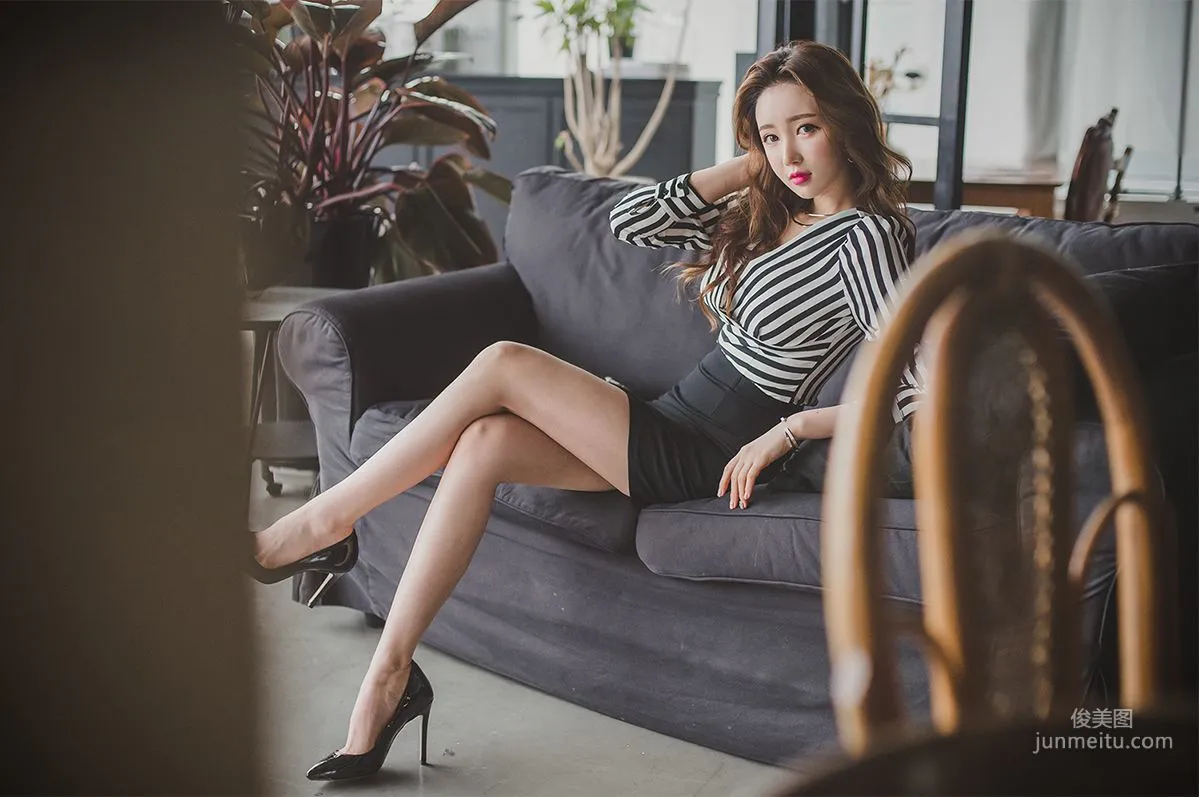 Lee Yeon Jeong《Absolutely Beautiful Elegant Goddess 5》Korean Beauty Photo Set photo 3