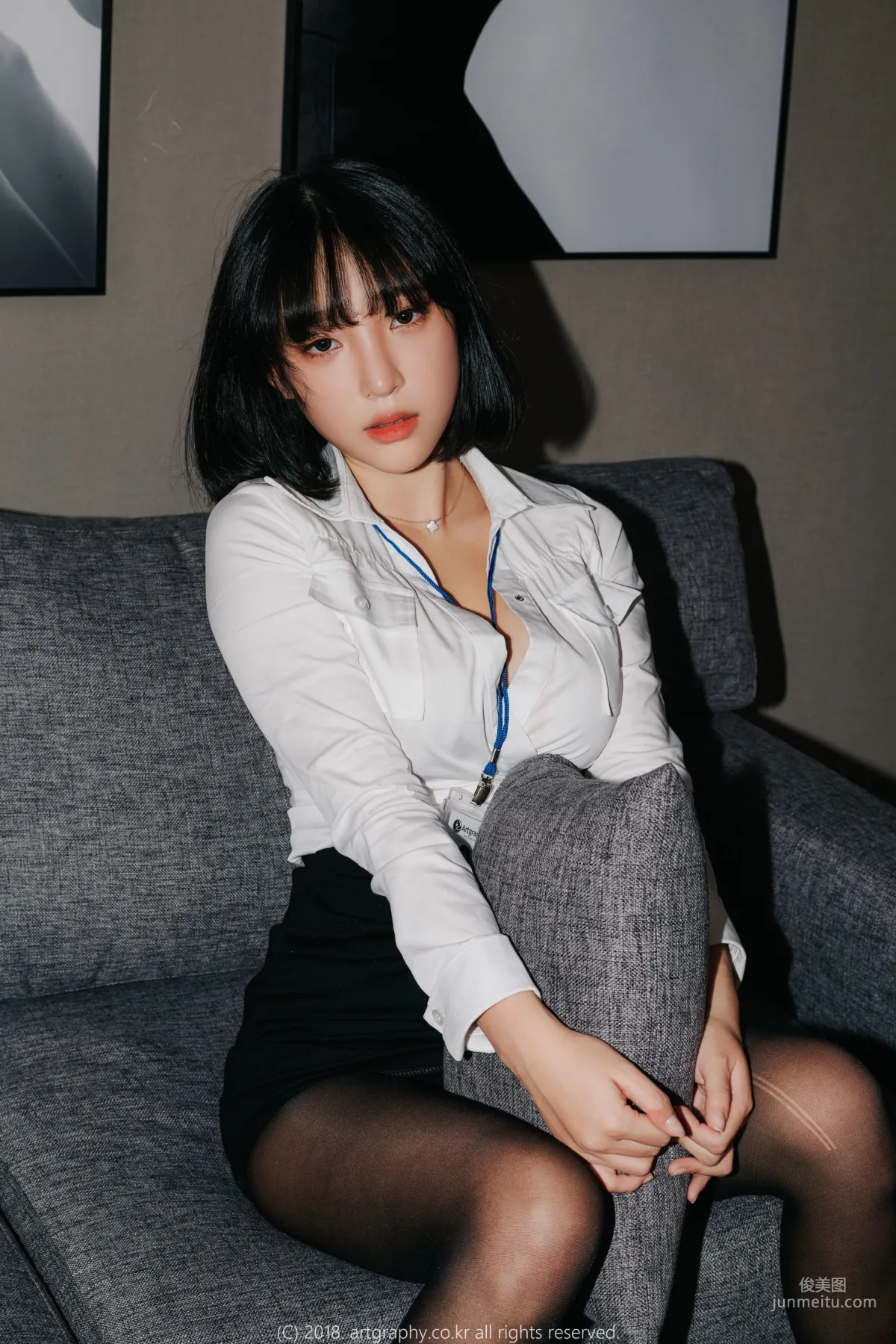 Big Bust Girl Jiang Renqing, Black Stockings Uniform + Maid Seduction [ARTGRAVIA] Photo Set photo 28
