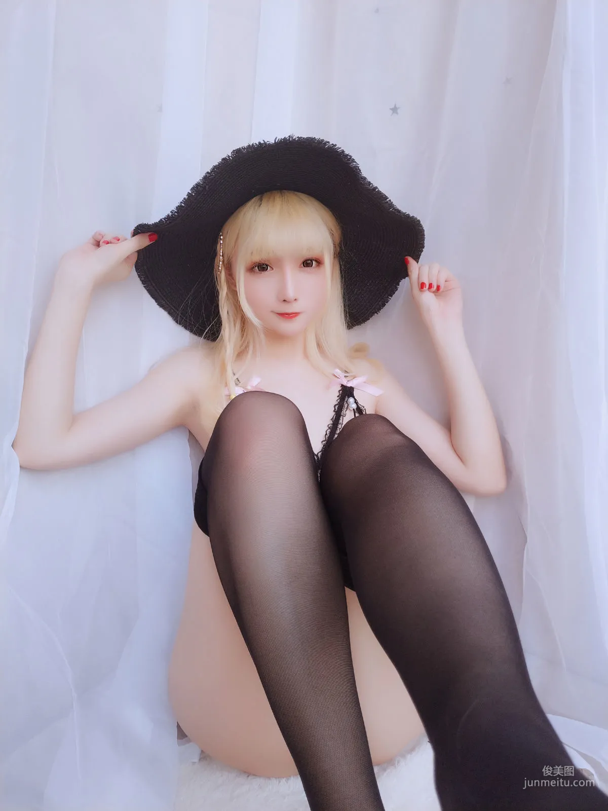 Coser Girl Xingzhi Chichi, Happy Holiday Pack [Cosplay] Photo Set photo 24