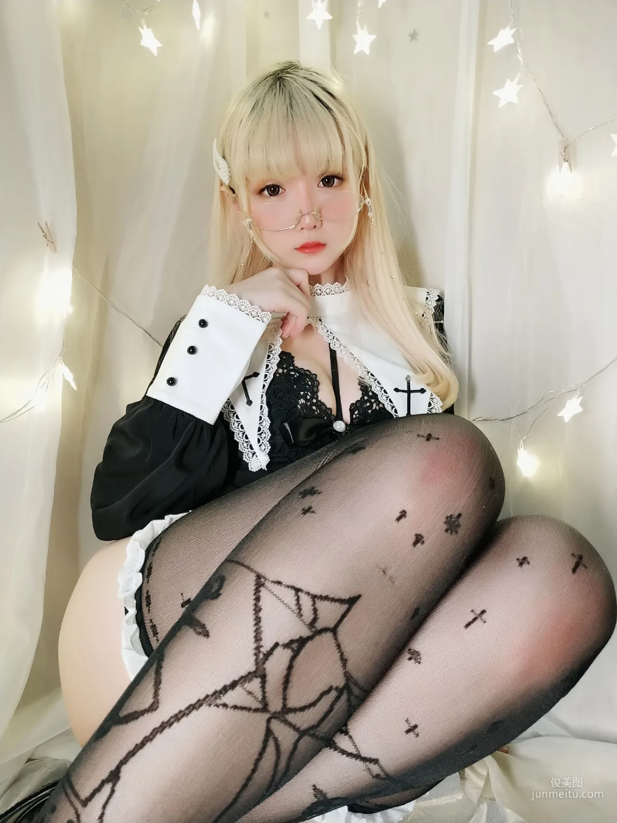 星之遲遲《聖光修女包》 [福利COSPLAY] 寫真集 43