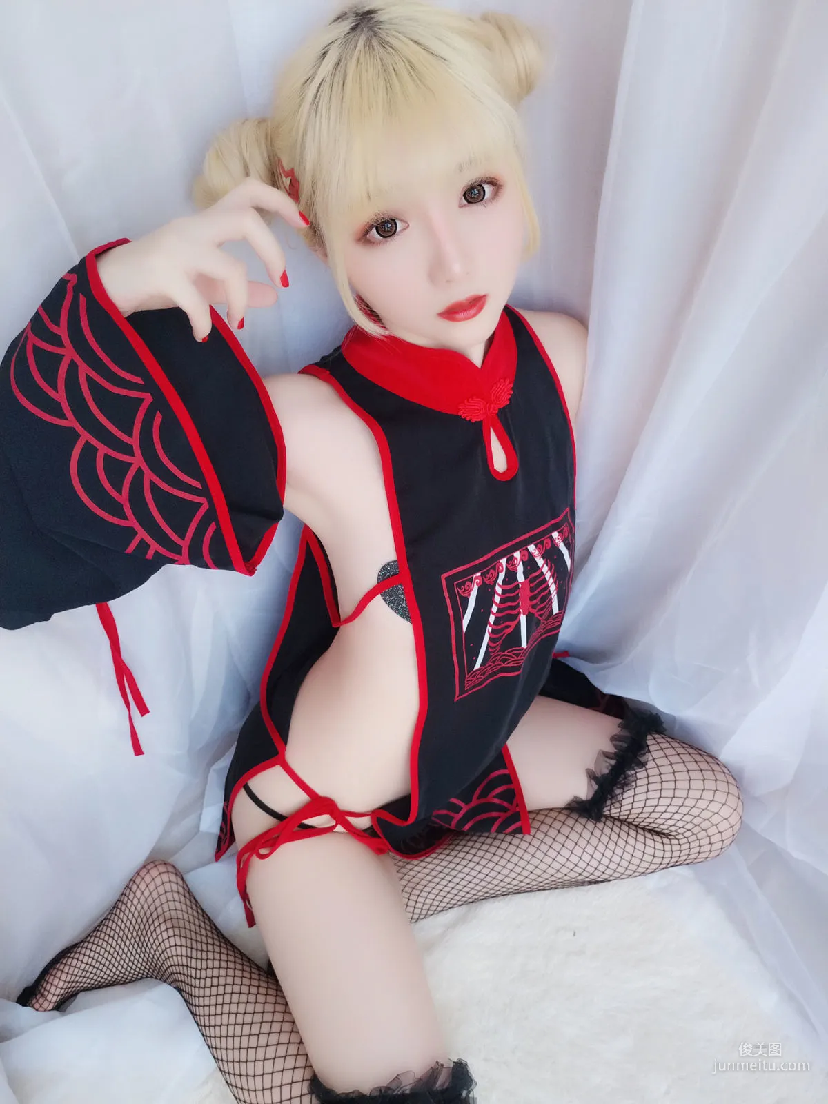 星之遲遲 《幼齒僵屍包》 [福利COSPLAY] 寫真集 57