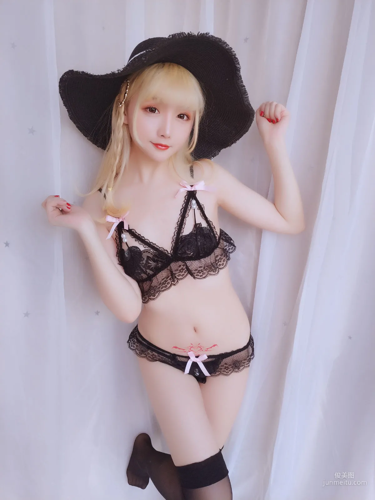 Coser Girl Xingzhi Chichi, Happy Holiday Pack [Cosplay] Photo Set photo 14