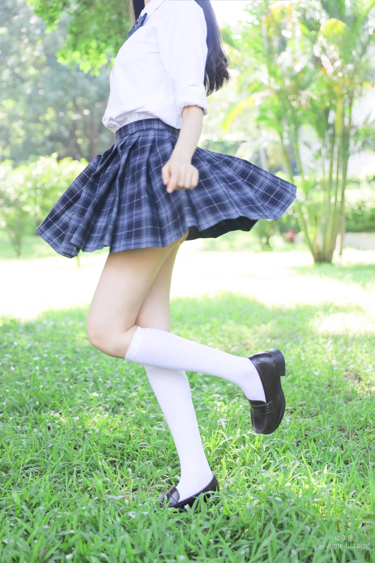 Mu Mianmian 'Time for PE Class' [COSPLAY] Photo Set photo 3