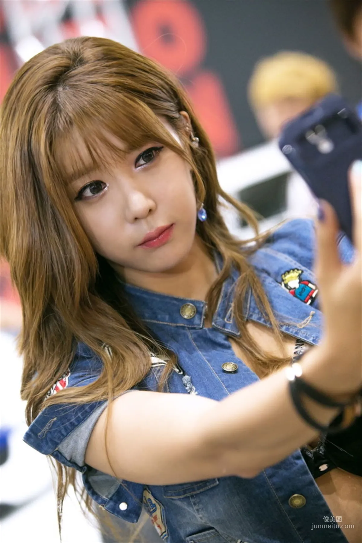 Heo Yun Mi 2014 Seoul Auto Show, Denim Open-Chest Series Picture Collection photo 4