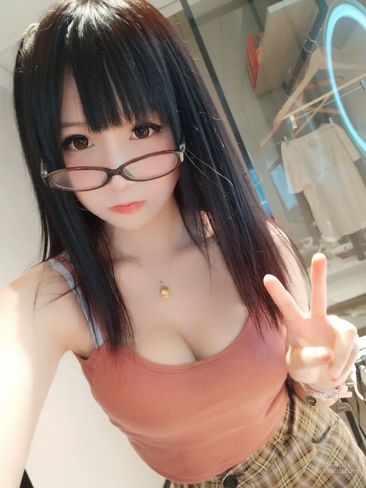 COSER搖搖樂yoyo《誘人小學妹》 [COSPLAY福利] 寫真集 32