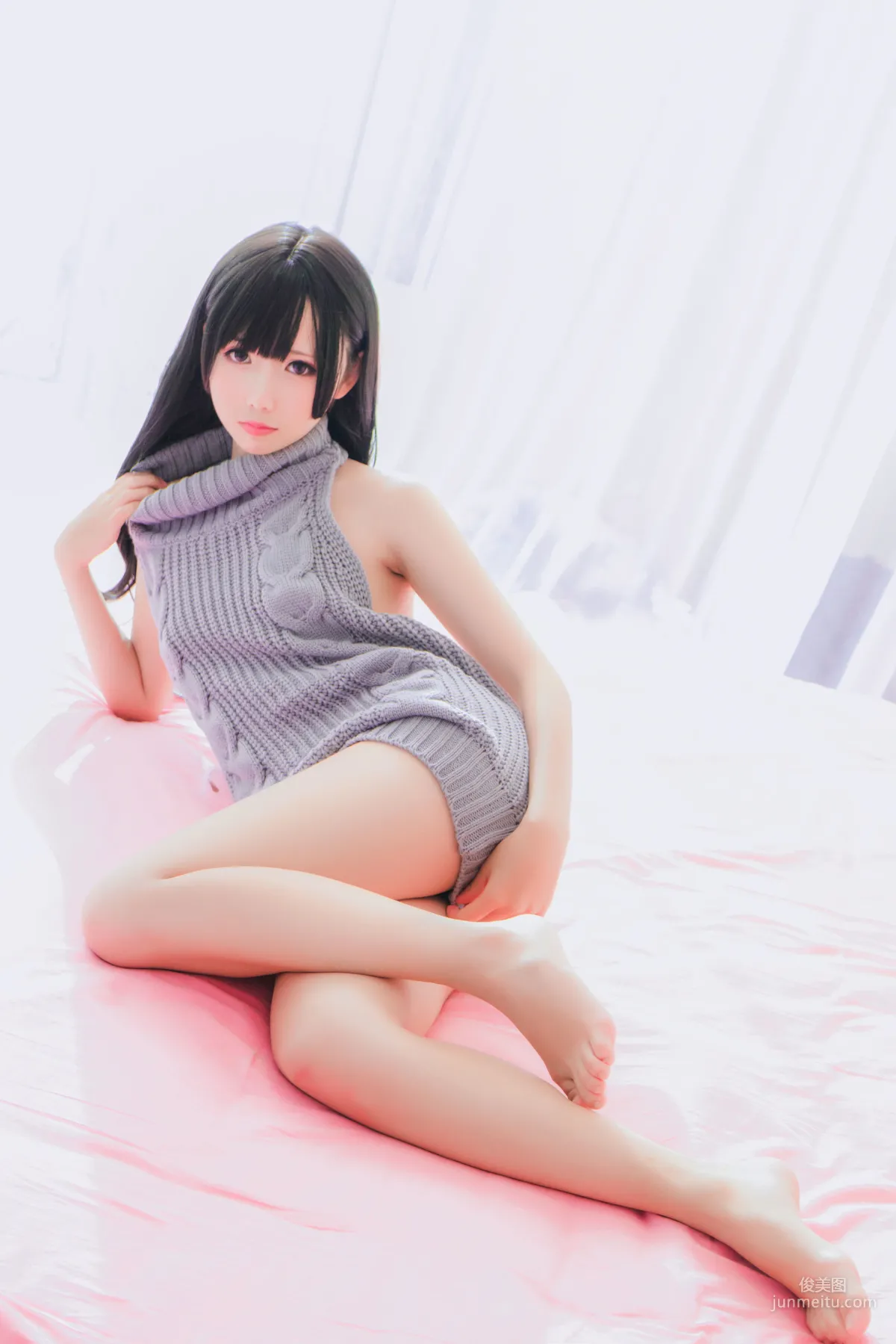 面餅仙兒《露背毛衣！！》 [福利COSPLAY] 寫真集 23