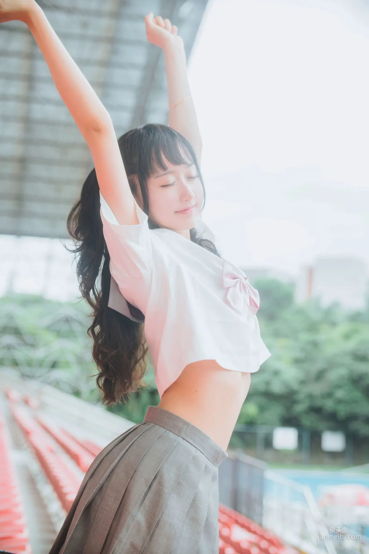 木綿綿OwO《灰色JK制服》 [COSER美女] 寫真集 1