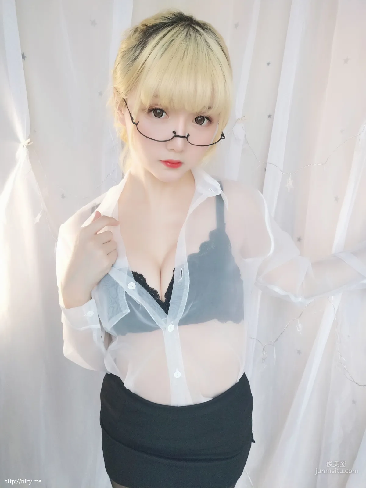 星之迟迟 《今晚加班包》 [福利COSPLAY] 写真集9