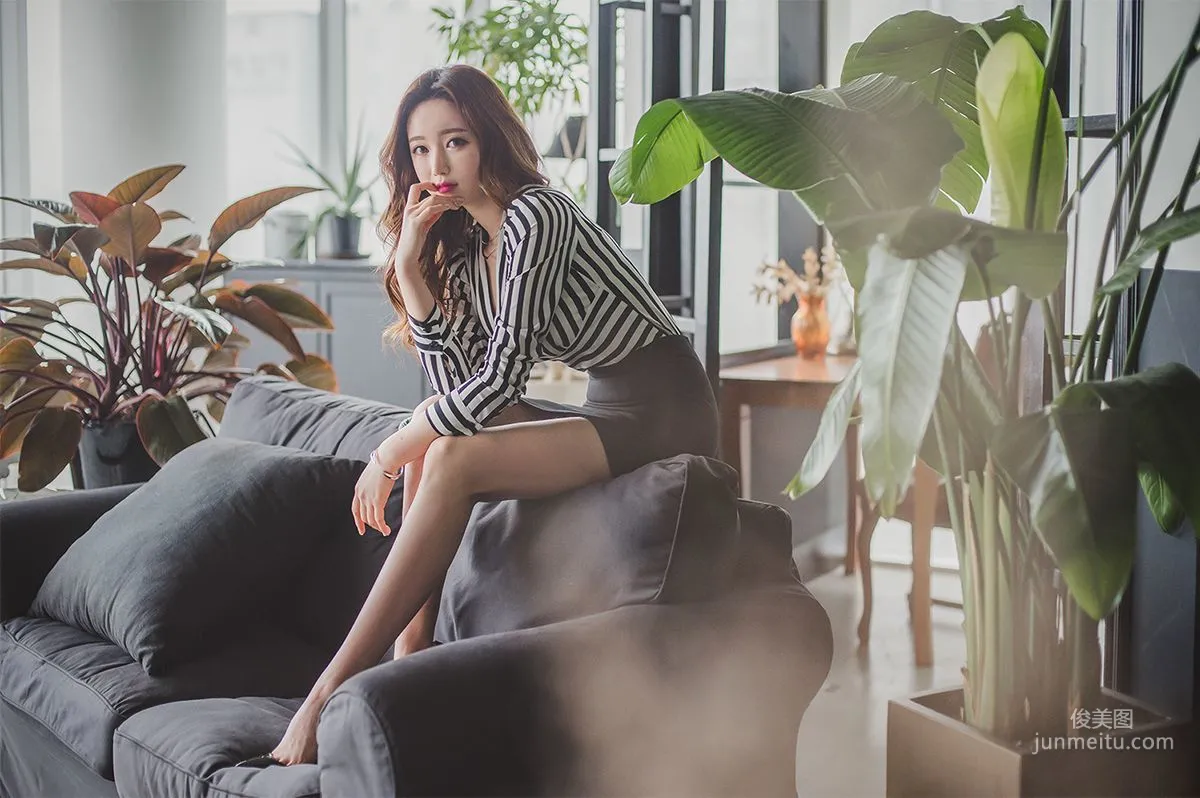 Lee Yeon Jeong《Absolutely Beautiful Elegant Goddess 5》Korean Beauty Photo Set photo 5