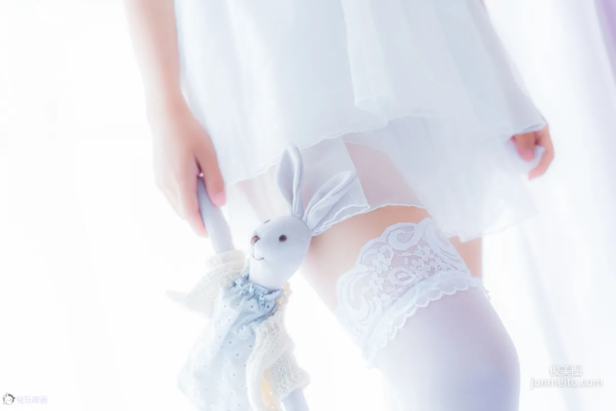 面餅仙兒《吊帶睡衣》 [福利COSPLAY] 寫真集 27