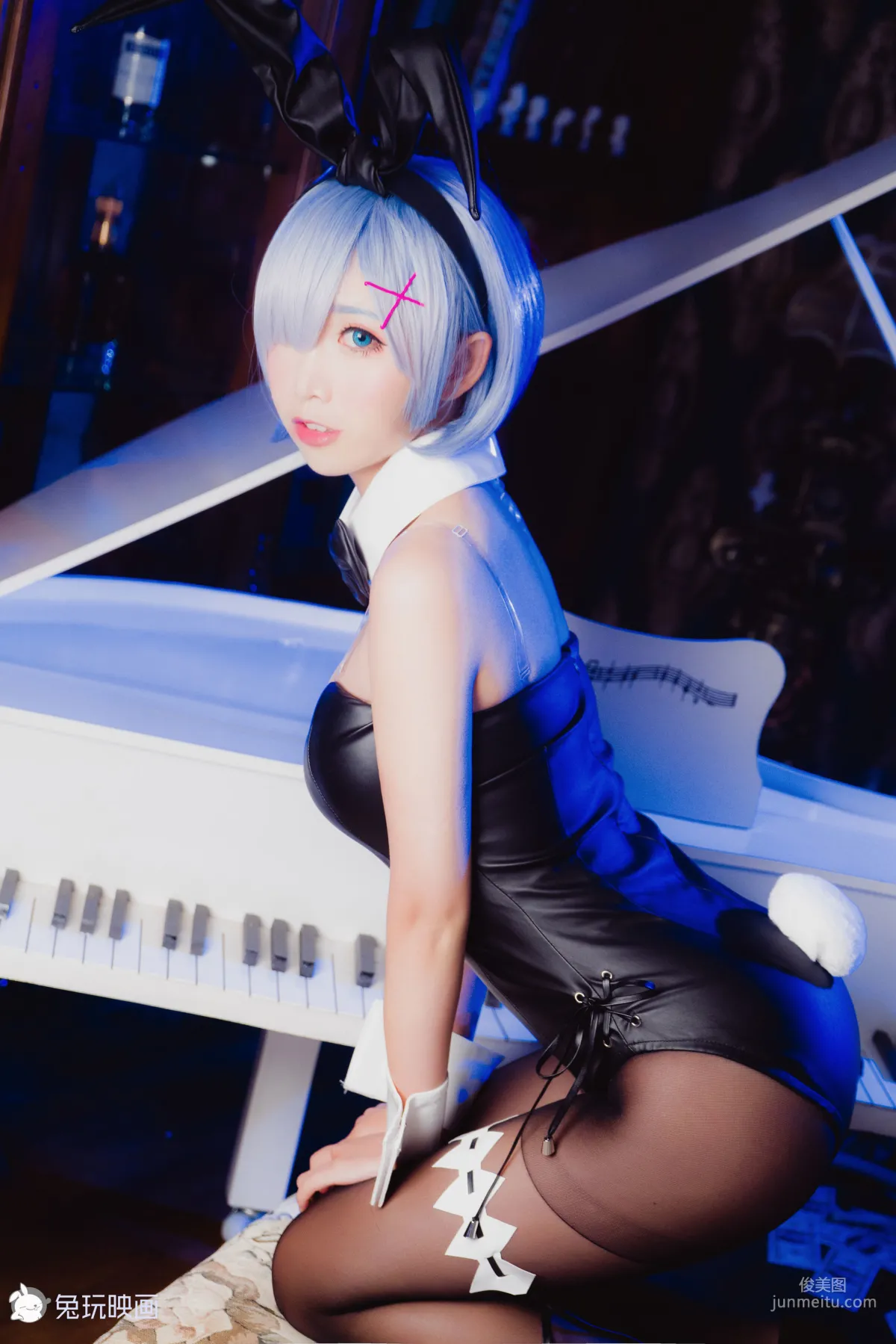 面饼仙儿《兔女郎》 [福利COSPLAY] 写真集30