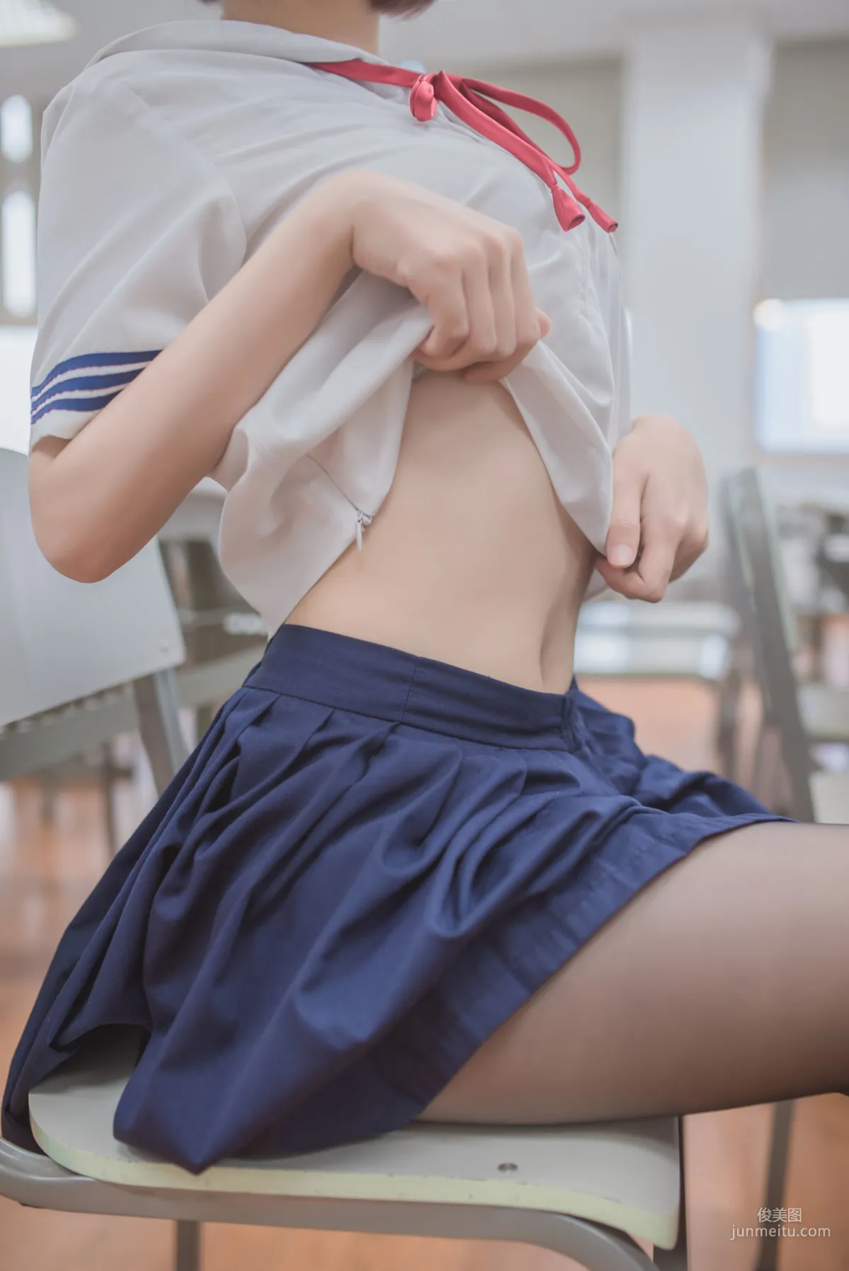 白金Saki《蘑菇頭黑絲JK》 [COSPLAY福利] 寫真集 25
