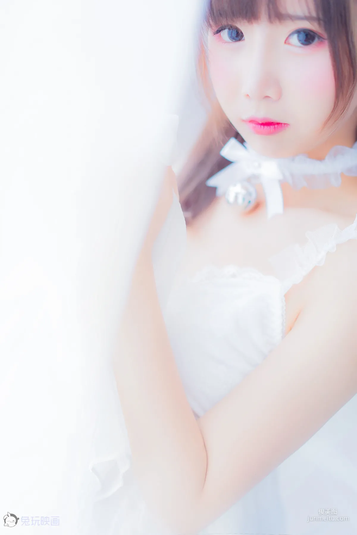 面餅仙兒《吊帶睡衣》 [福利COSPLAY] 寫真集 15