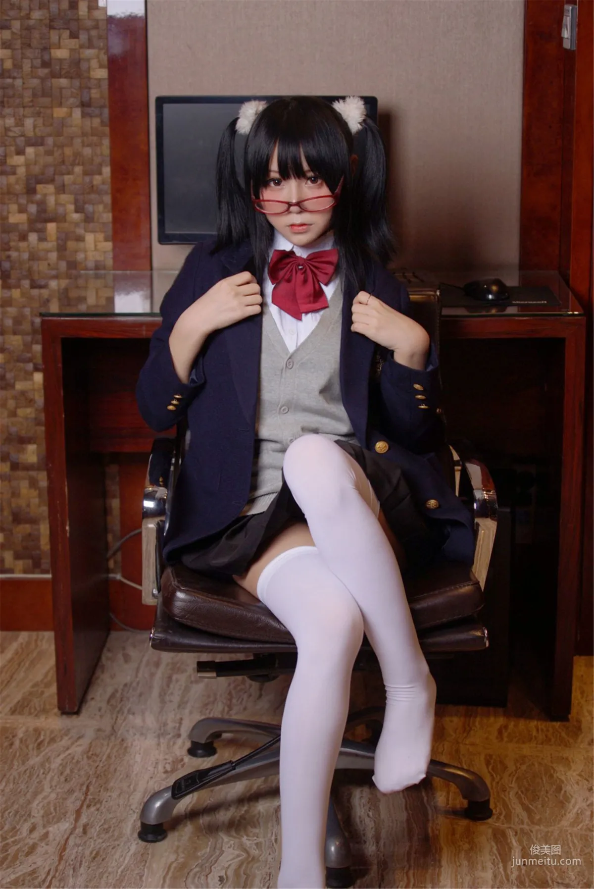 COSER Baiyin 81 & Yao Yaole, Sisters Silk Seduction [Cosplay Bonus] Photo Set photo 8
