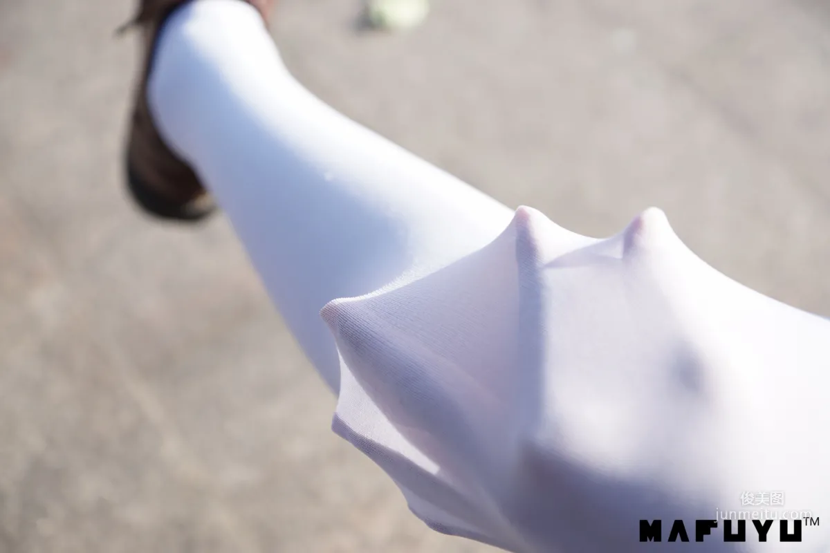 Shenle Banzhen Dong 'Girl and Nature and White Socks Series' [Cosplay Collection] Photo Set photo 15