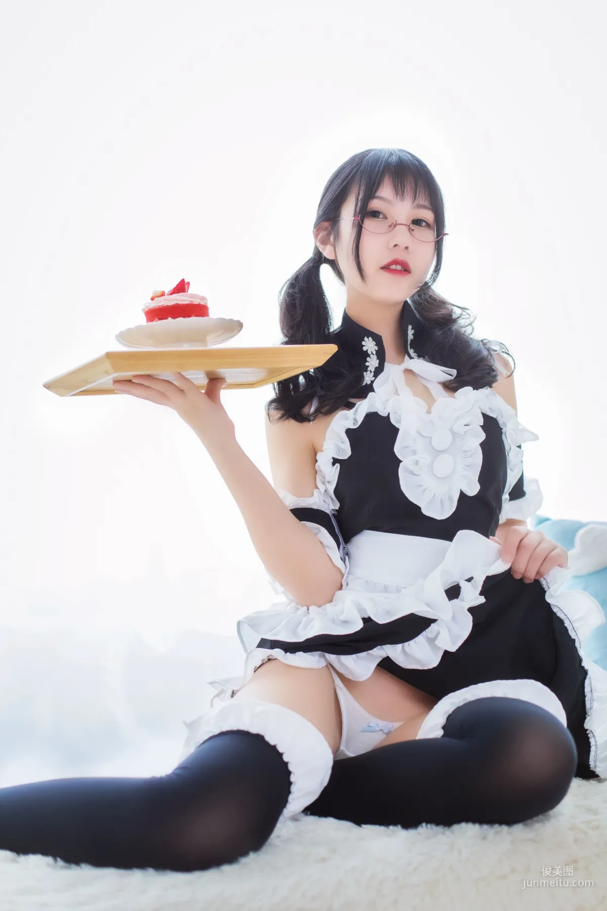 逐月su《女仆》 [COSPLAY美少女] 写真集4