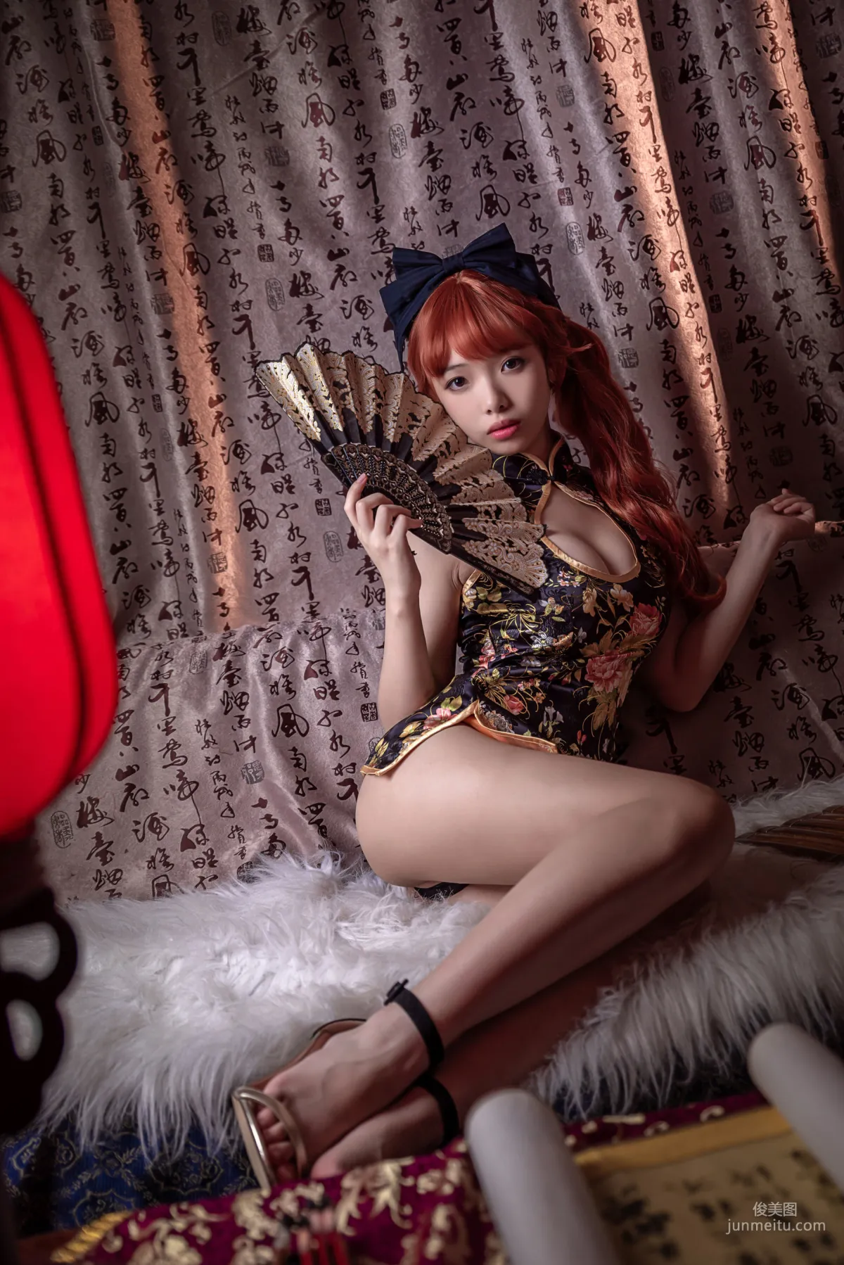 雯妹 《低胸裸足》  [COSPLAY福利] 写真集3