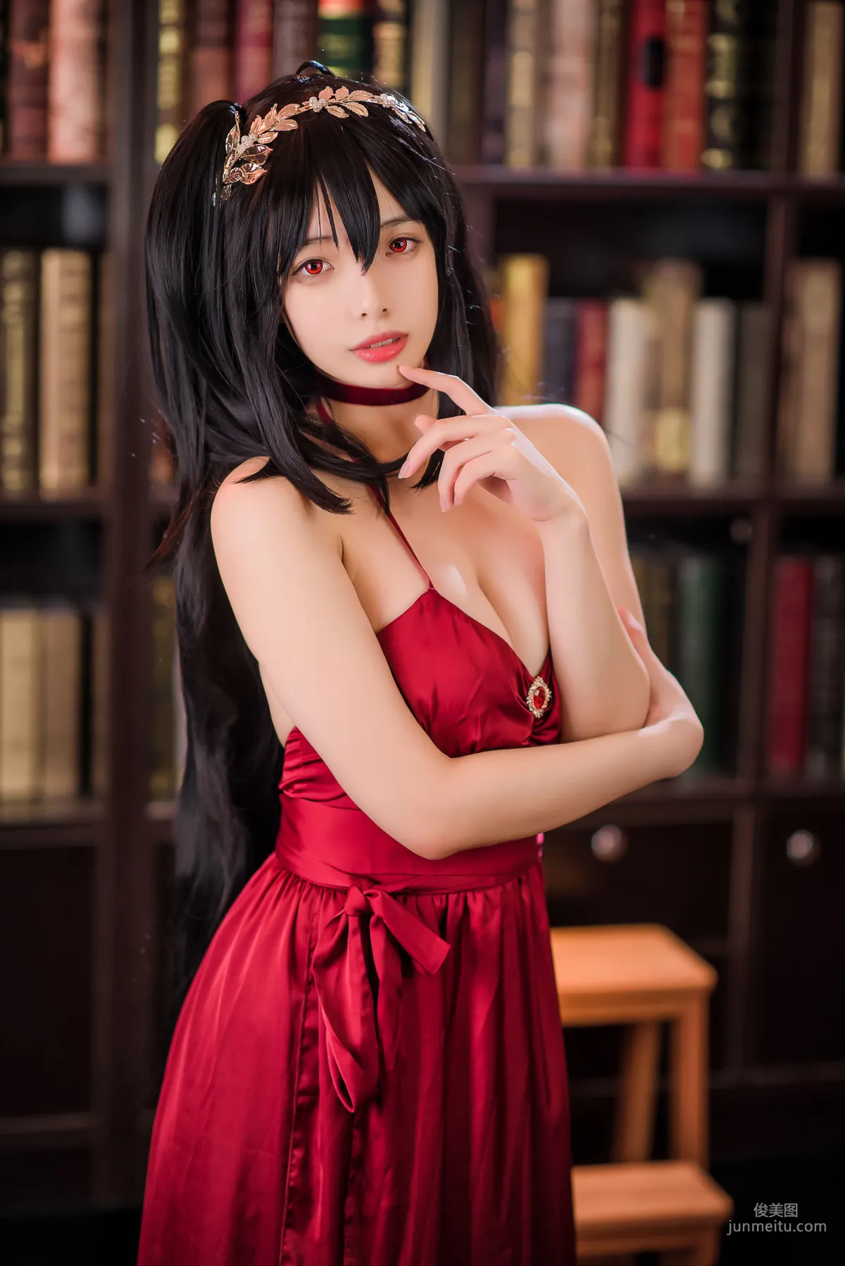Wenmei Bujiang Daoli, Azur Lane Taihou Dress [COSPLAY] Photo Set photo 4