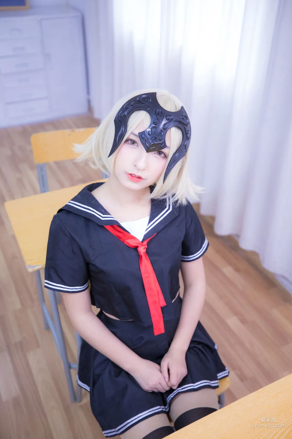 神楽坂真冬《放課後》 [蘿莉COSPLAY] 寫真集 76