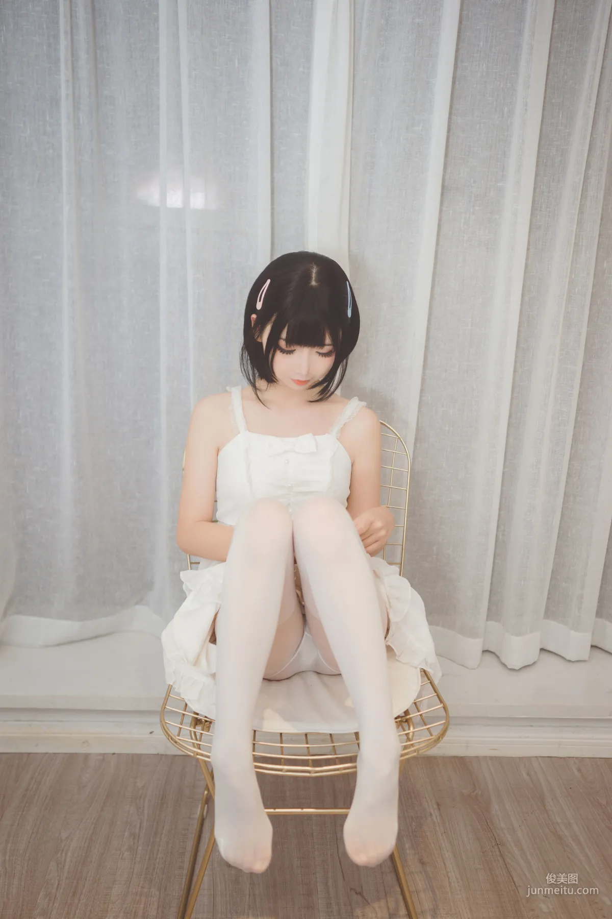 面饼仙儿 《白色空间》 [福利COSPLAY] 写真集1
