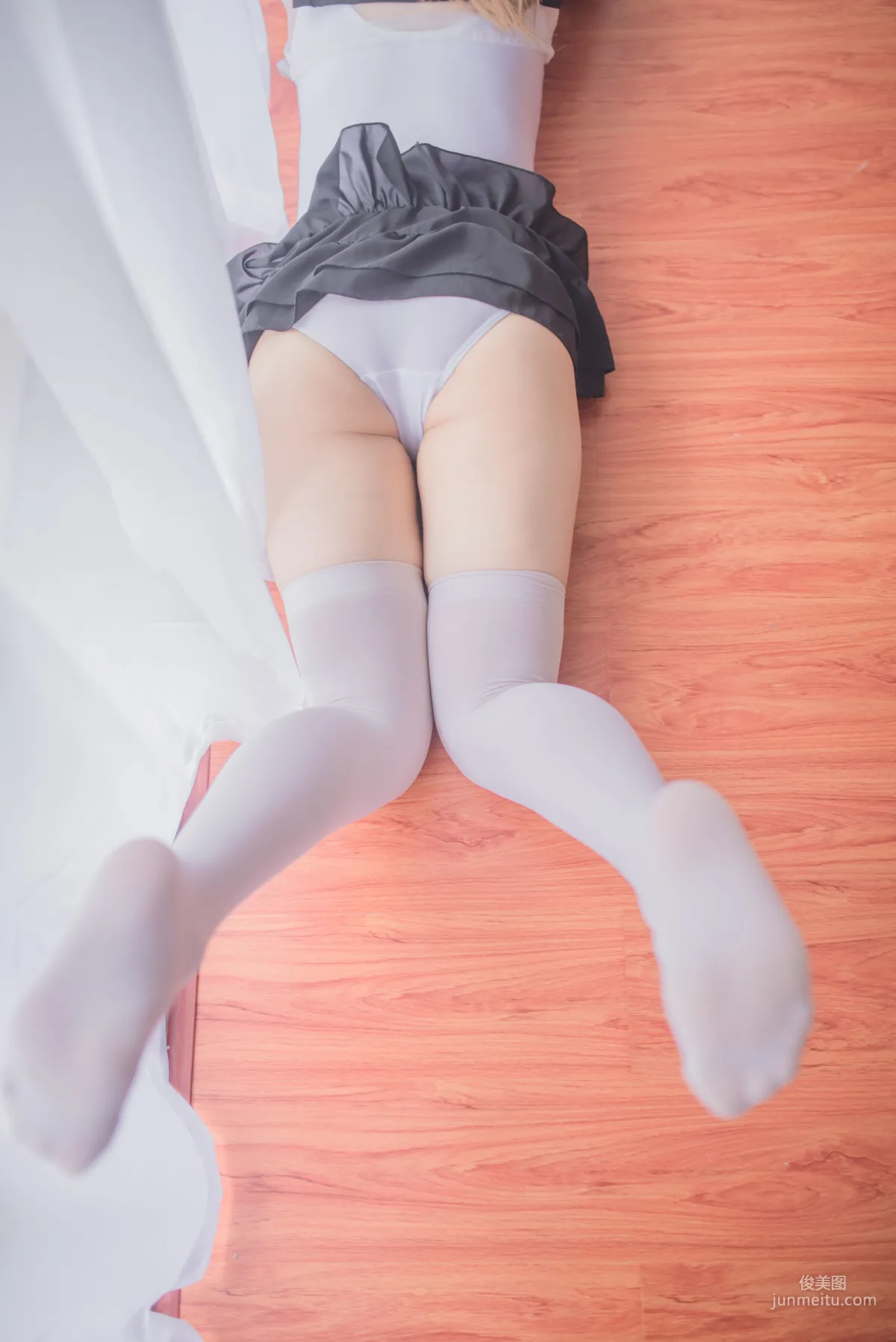 白金Saki《學生服》 [COSPLAY福利] 寫真集 12