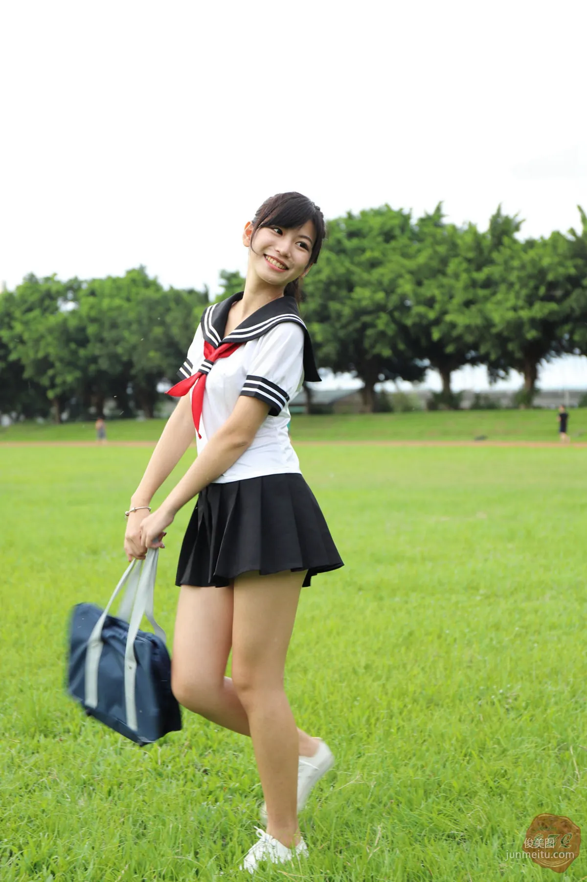 Uniform Girl Lin Wendi [Taiwan Beauties] Photo Set photo 44