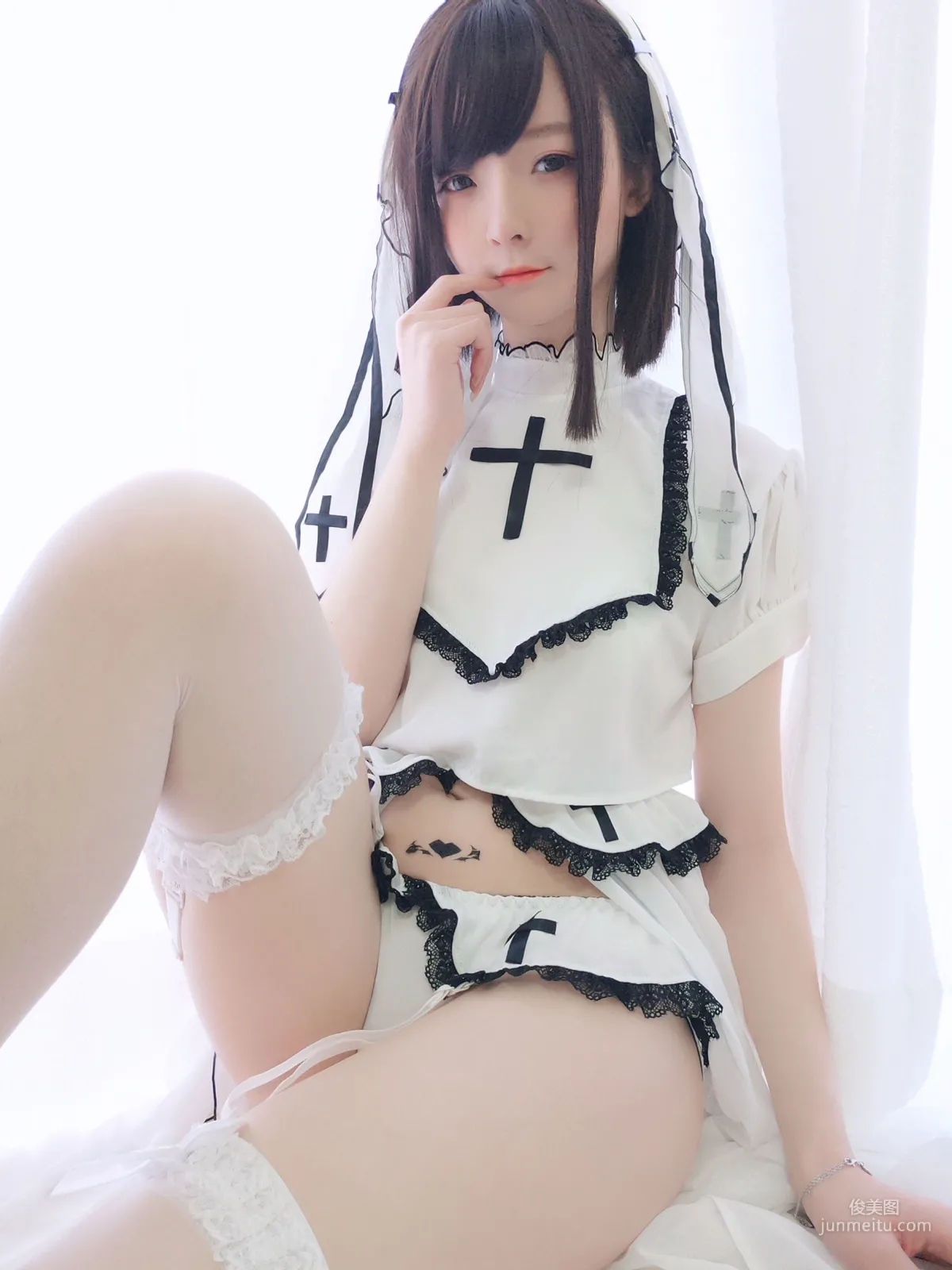 Yixiao Yangze: Web Idols photo 2