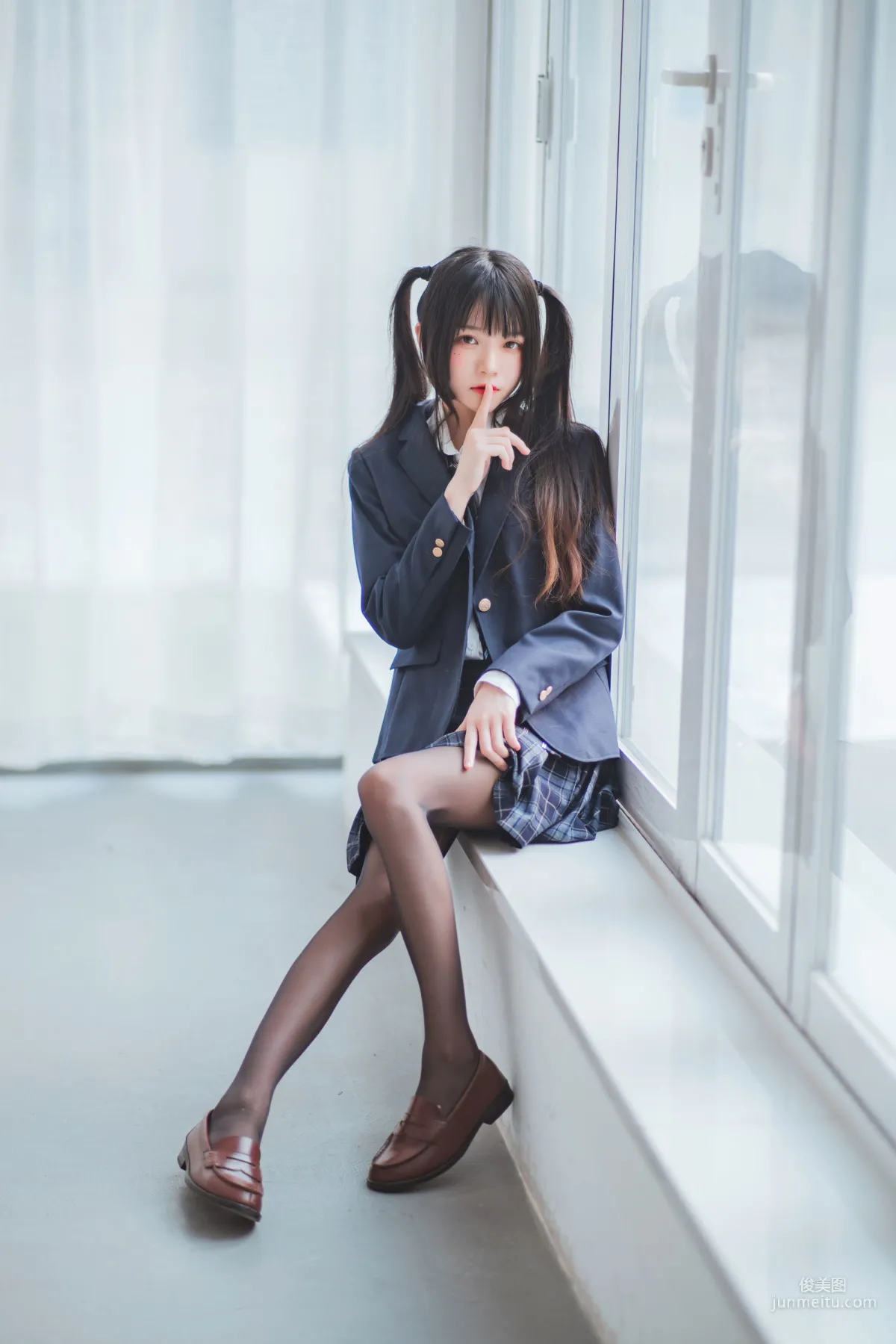 Ying Taomiao: Web Idols photo 10