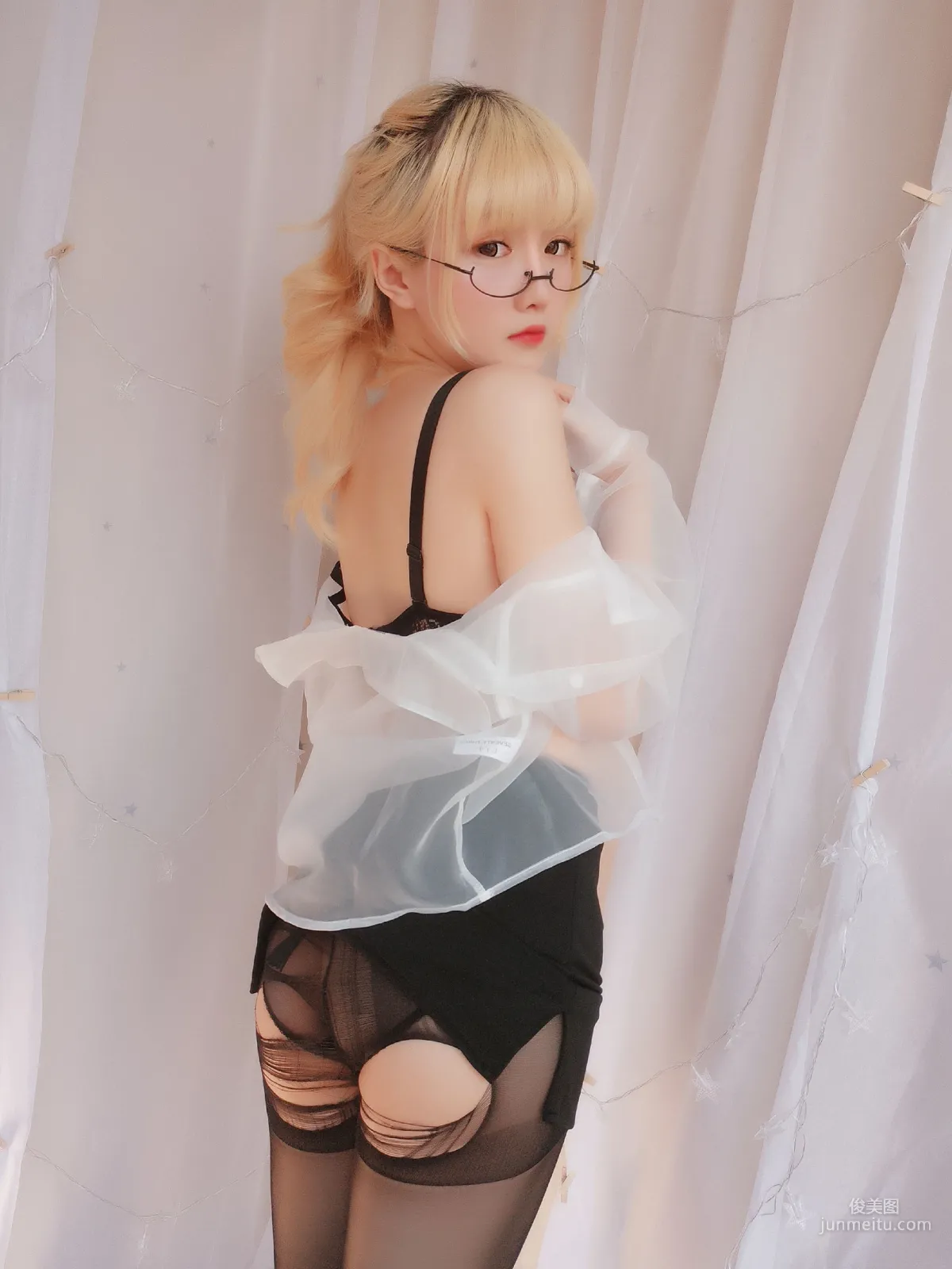 星之遲遲 《今晚加班包》 [福利COSPLAY] 寫真集 36