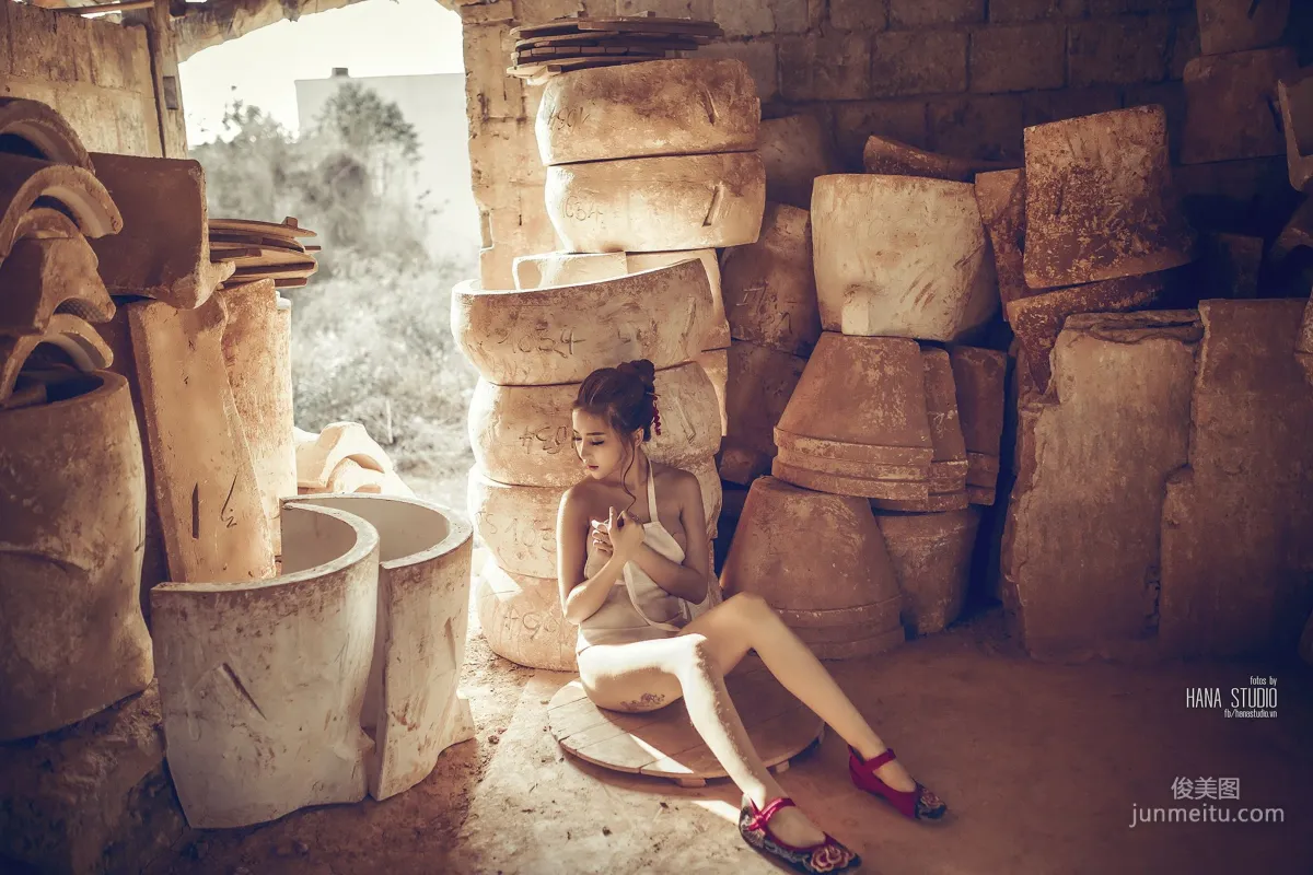 Thuy Nga Pham 'Vietnamese Ceramic Village' Sexy Nude Photo Set photo 6
