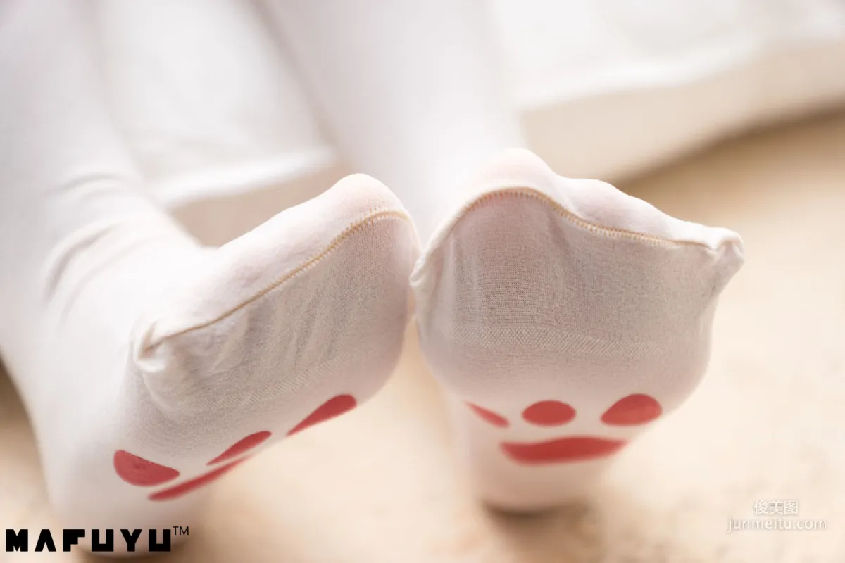 Shenle Banzhen Dong "Cat Claw White Stockings Series" [COSPLAY Beauty] Photo Set photo 10