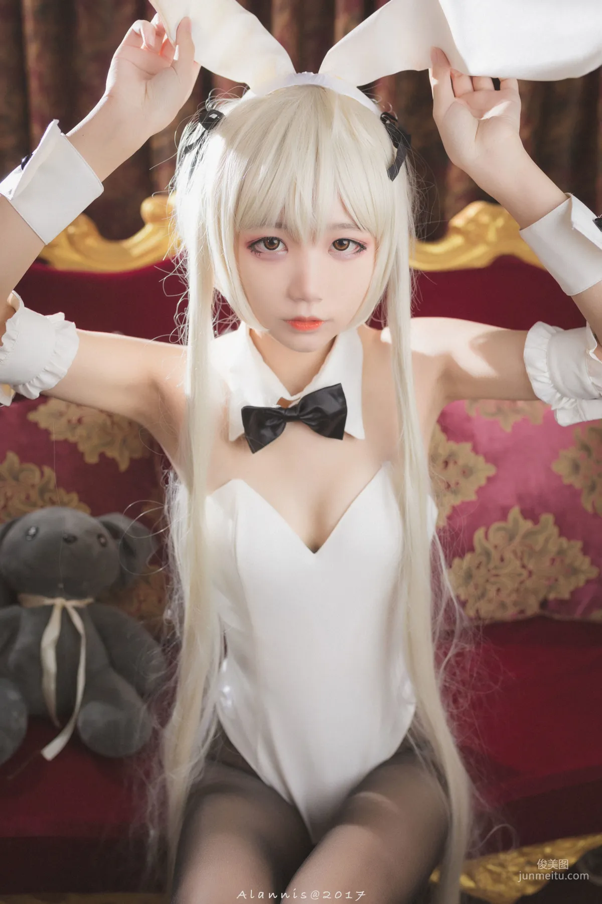 清纯少女五更百鬼《兔女郎+白丝美腿》 [COSPLAY美女] 写真集7