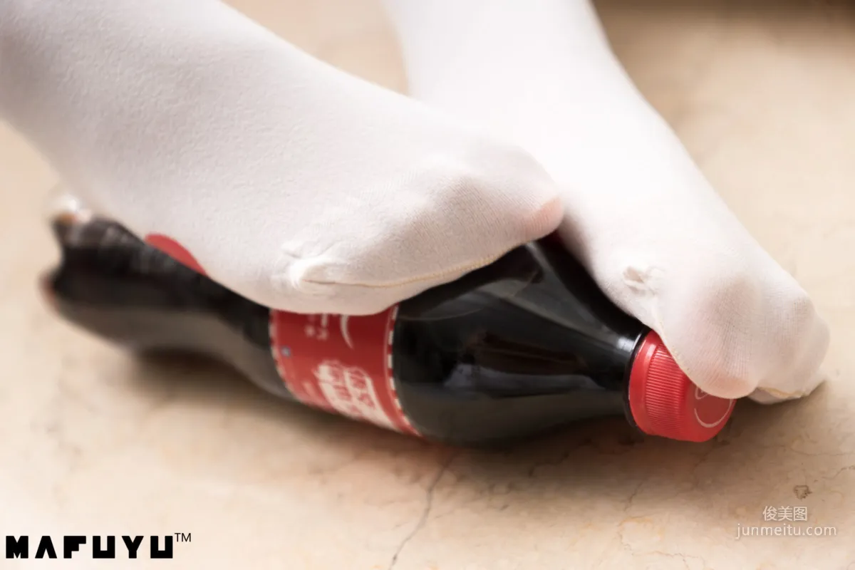 Shenle Banzhen Dong "Cat Claw White Stockings Series" [COSPLAY Beauty] Photo Set photo 52