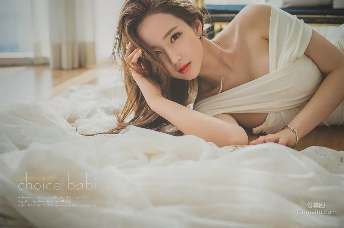 李妍静《绝美高雅气质女神3》写真集8