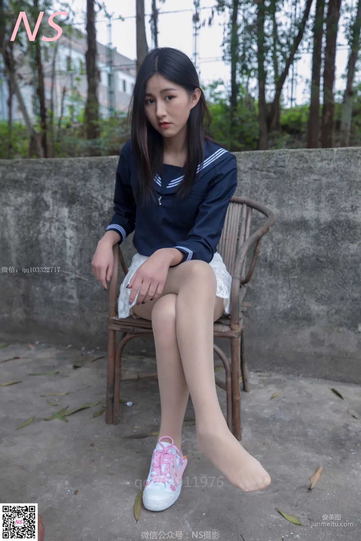 北北《制服肉丝超短裙》 [纳丝摄影] 写真集37