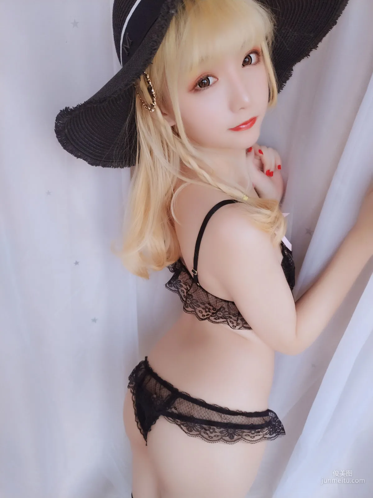 Coser Girl Xingzhi Chichi, Happy Holiday Pack [Cosplay] Photo Set photo 18