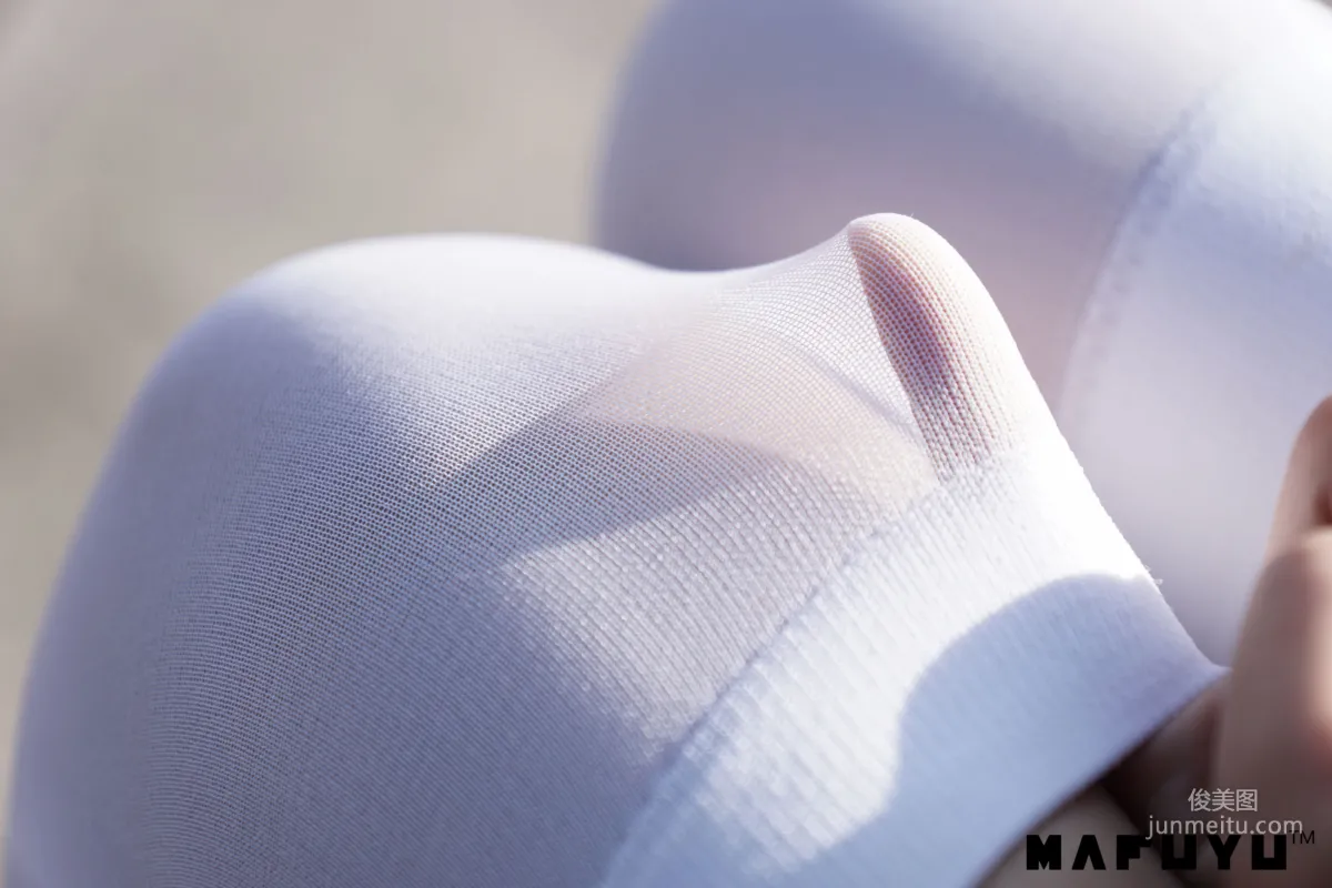 Shenle Banzhen Dong 'Girl and Nature and White Socks Series' [Cosplay Collection] Photo Set photo 13