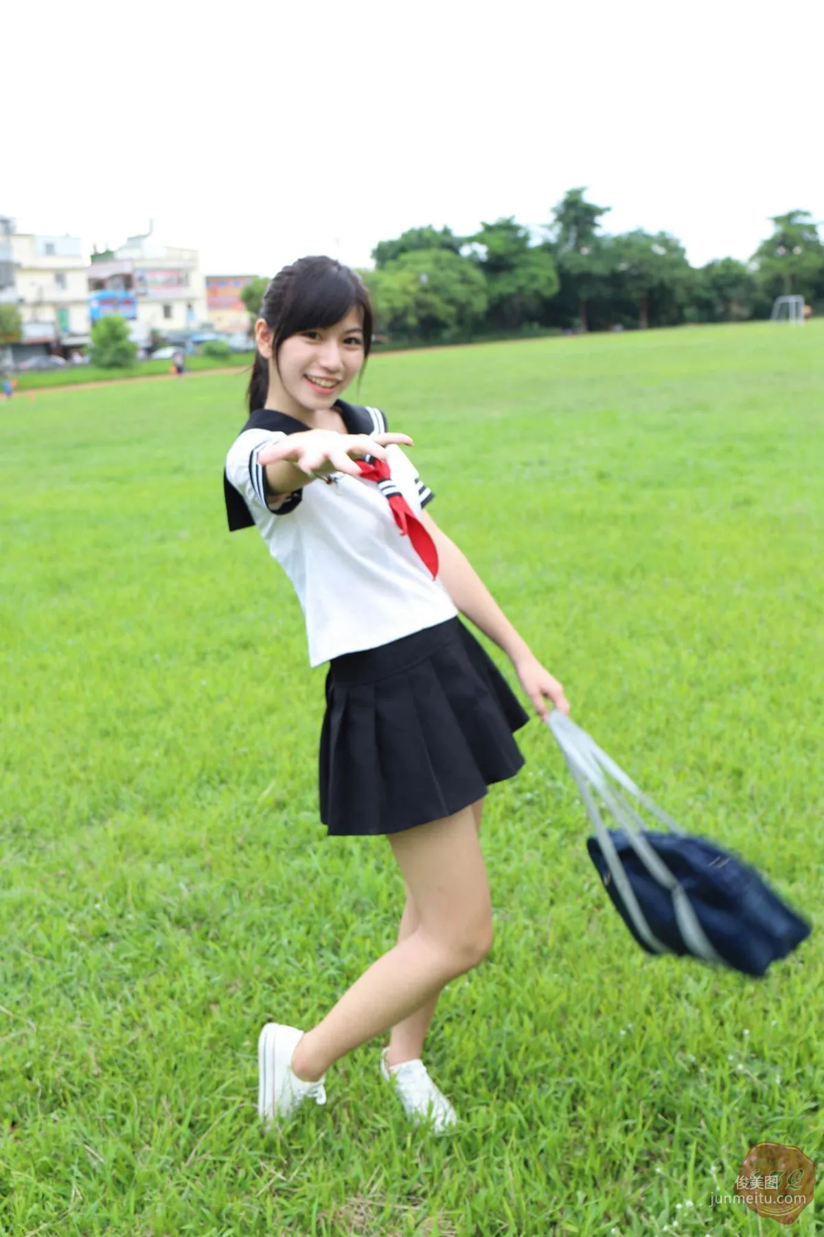 Uniform Girl Lin Wendi [Taiwan Beauties] Photo Set photo 38