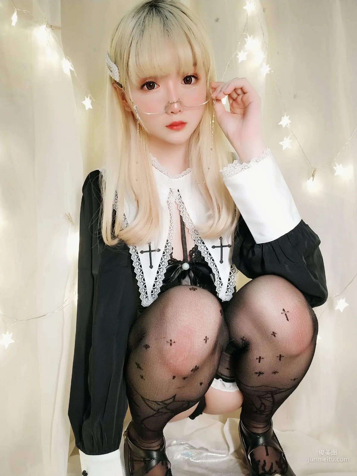 星之遲遲《聖光修女包》 [福利COSPLAY] 寫真集 25