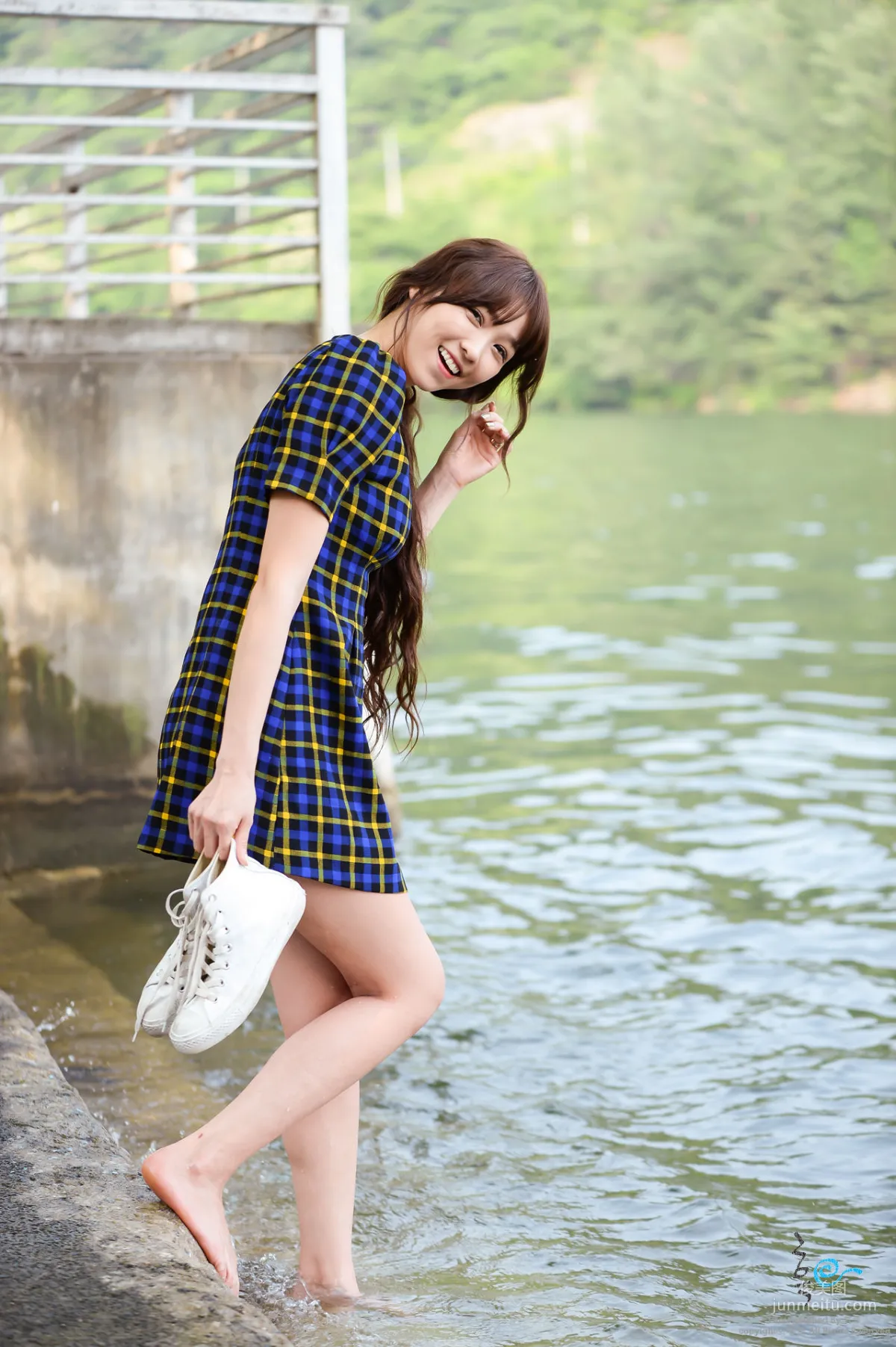 [韓國美女] 李恩慧 《湖邊遊玩》寫真集 6